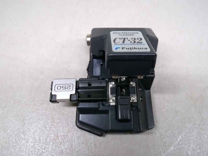 Скалыватель Fujikura CT-32