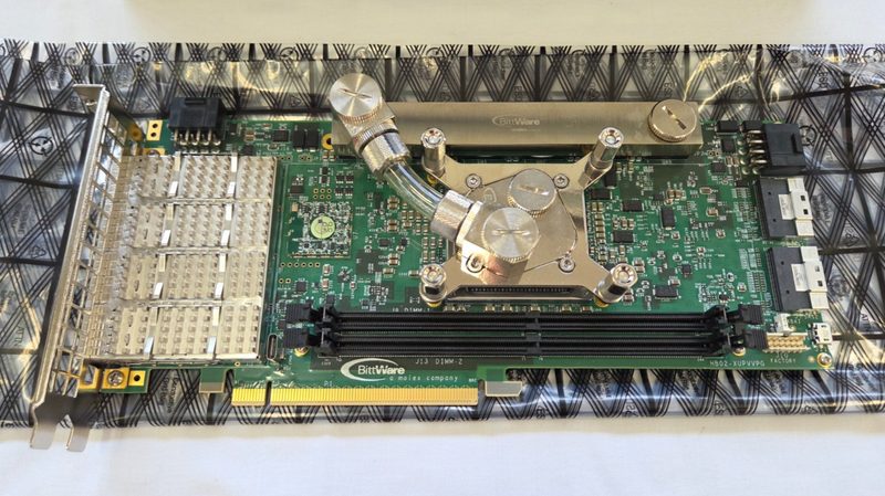Микросхема ПЛИС Xilinx CVP-13