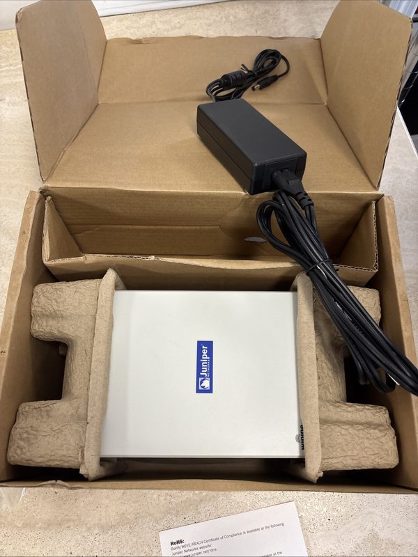 Коммутатор Juniper CX111-3G-BRIDGE