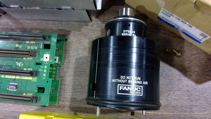 Робот FANUC D1782-03
