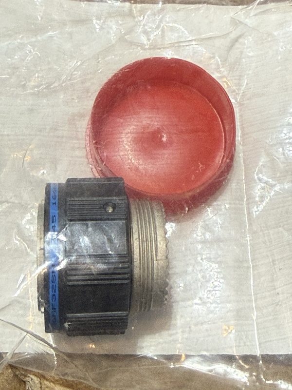 Электронный компонент Amphenol D38999/26MF32SN