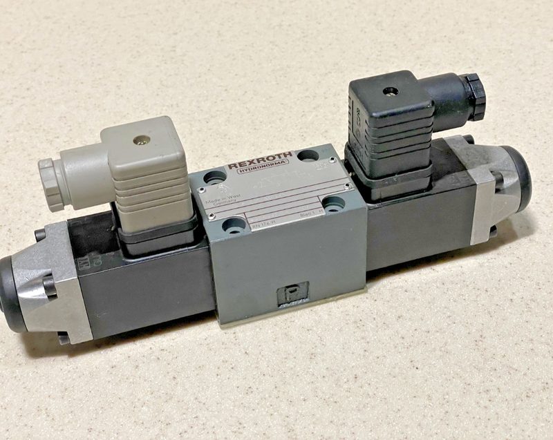 Пневмораспределитель Bosch Rexroth D51/OFAG24NZ4