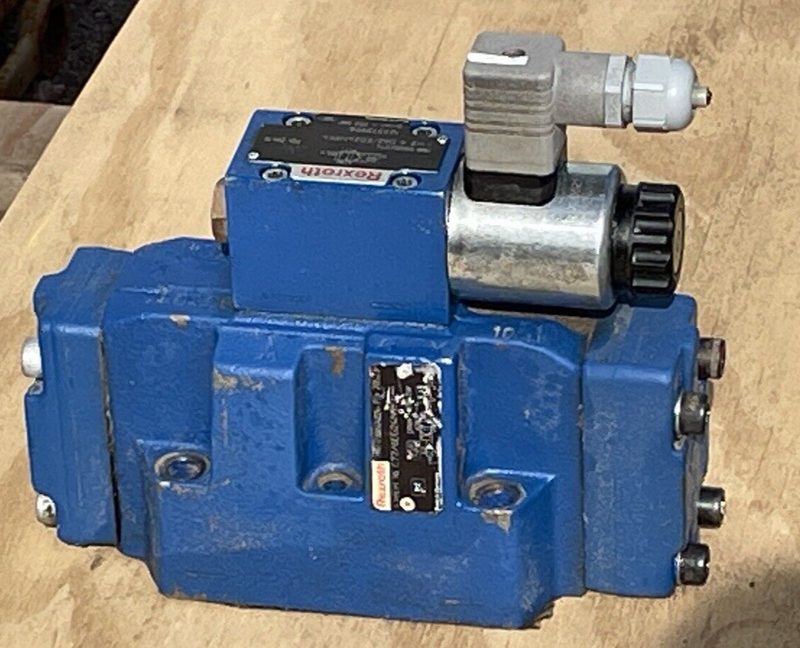 Пневмораспределитель Bosch Rexroth D62/EG24N9K4