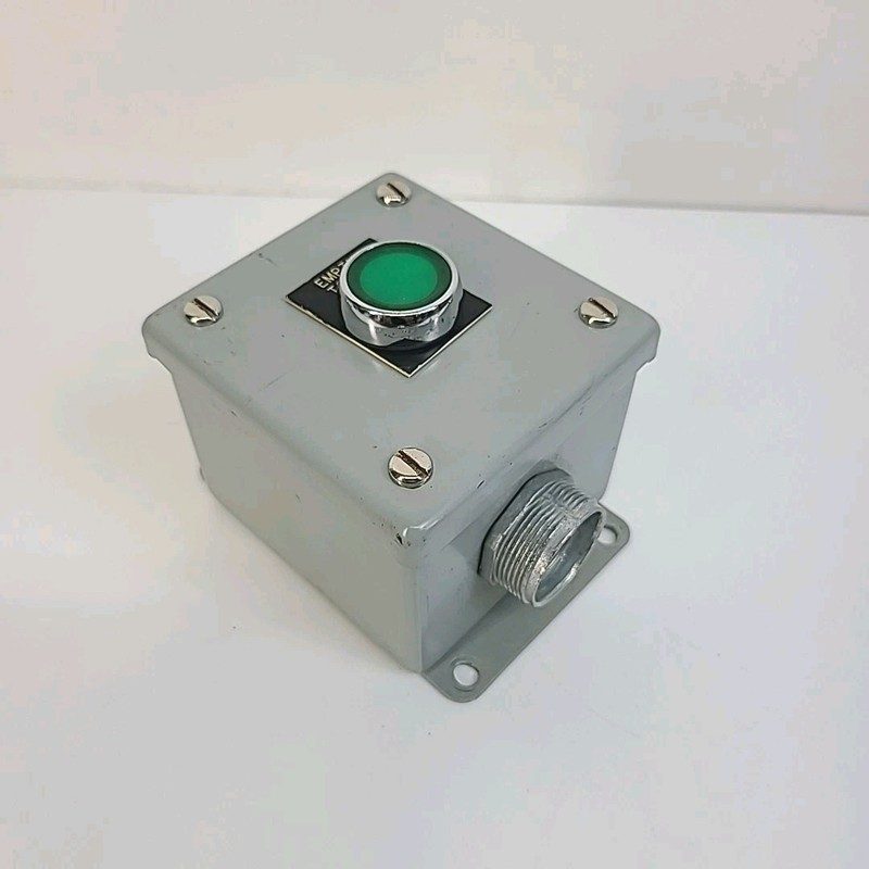 Монтажный шкаф D7-X10