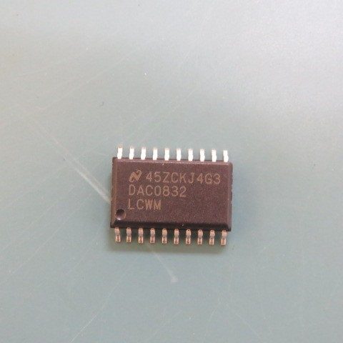 Микросхема DAC0832