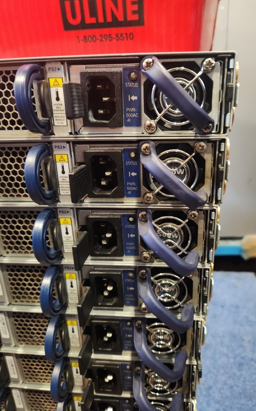 Коммутатор Arista DCS-7050CX3-32S-R