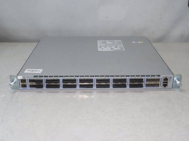 Коммутатор Arista DCS-7050CX3-32S