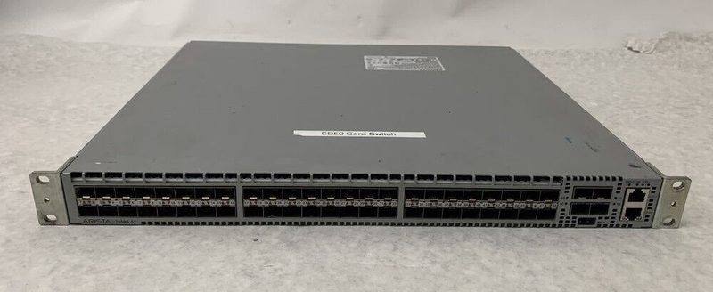 Коммутатор Arista DCS-7050S-52