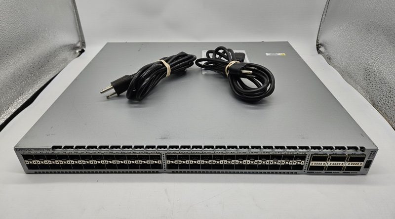 Коммутатор Arista DCS-7050SX2-72Q-R