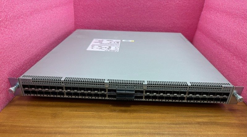 Коммутатор Arista DCS-7050SX3-48C8