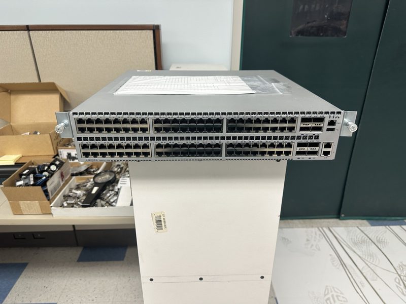 Коммутатор Arista DCS-7050TX2-128-F