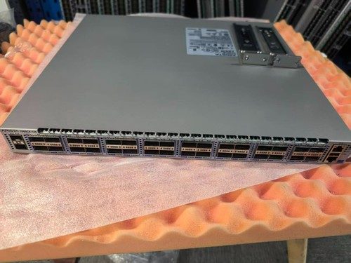 Коммутатор Arista DCS-7060CX-32S-DC-R