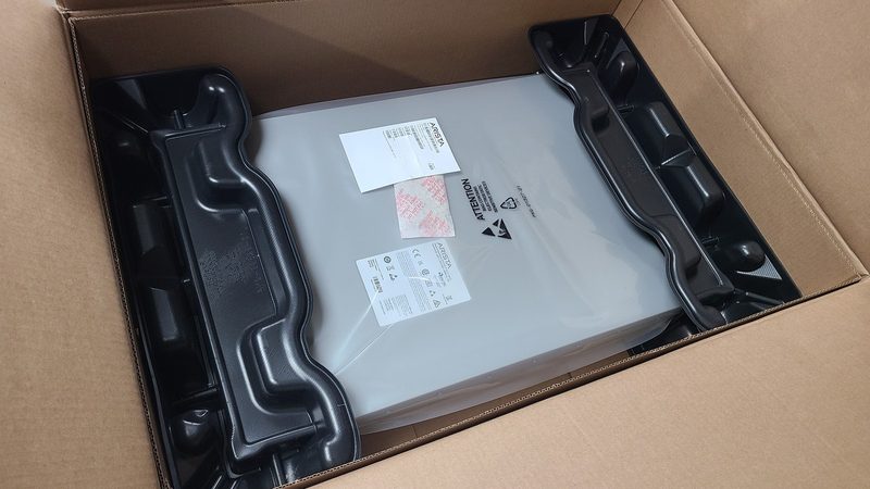 Коммутатор Arista DCS-7060DX5-64S-F