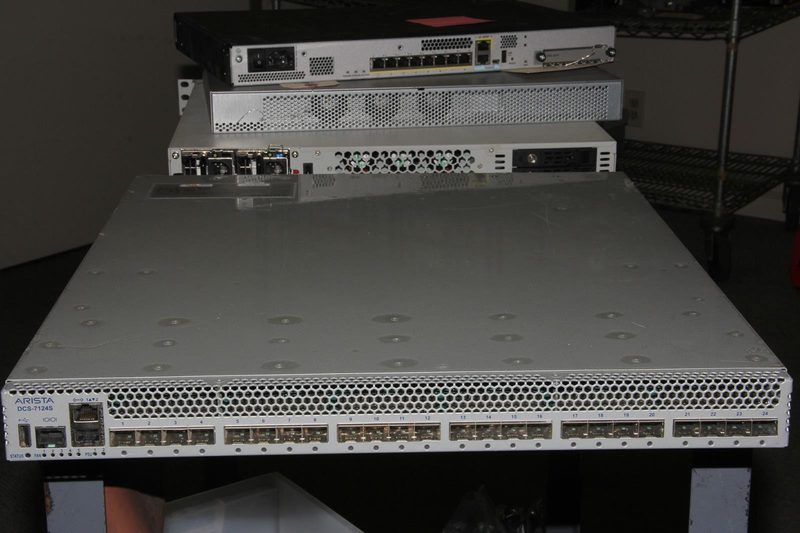 Коммутатор Arista DCS-7124S