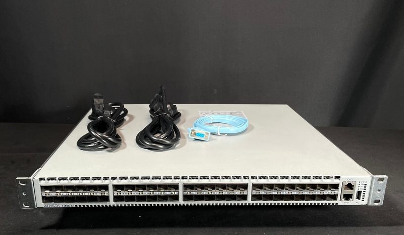 Коммутатор Arista DCS-7150S-52-CL-R