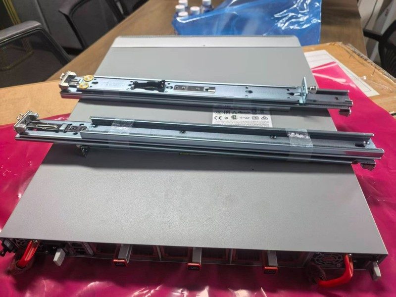 Коммутатор Arista DCS-7280CR3-32D4-F
