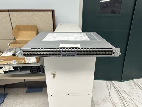 Коммутатор Arista DCS-7280SR-48C6-R