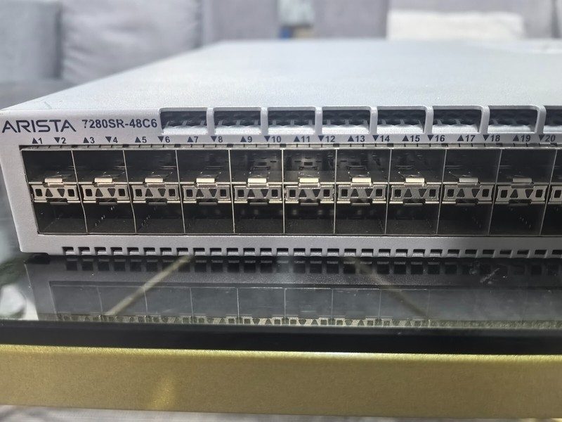Коммутатор Arista DCS-7280SR2A-48C6-F