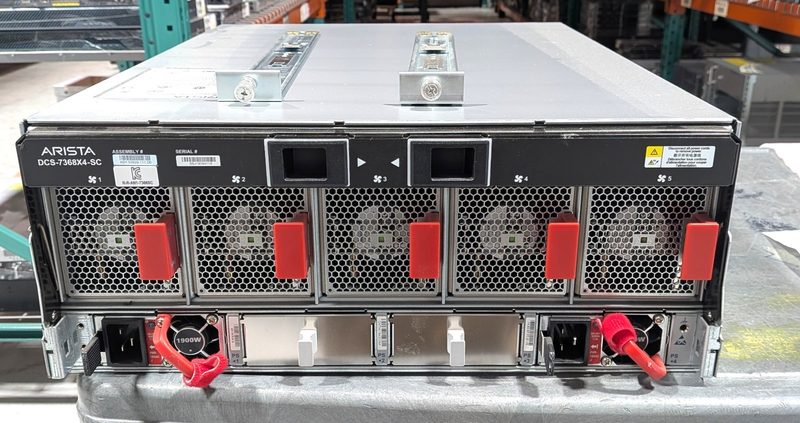Коммутатор Arista DCS-7368-CH
