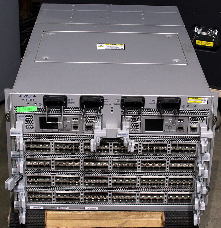 Коммутатор Arista DCS-7504