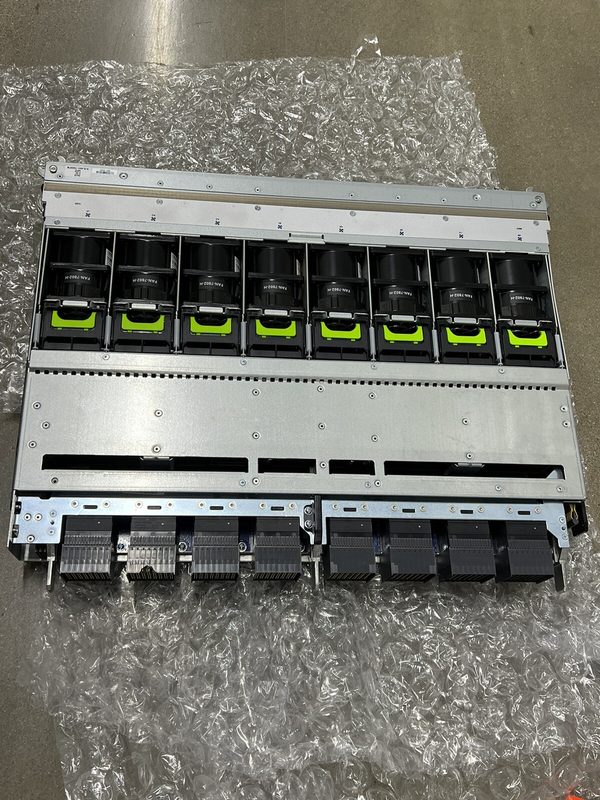 Коммутатор Arista DCS-7816R3-FM