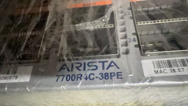 Коммутатор Arista DCS-DL-7700R4C-38PE