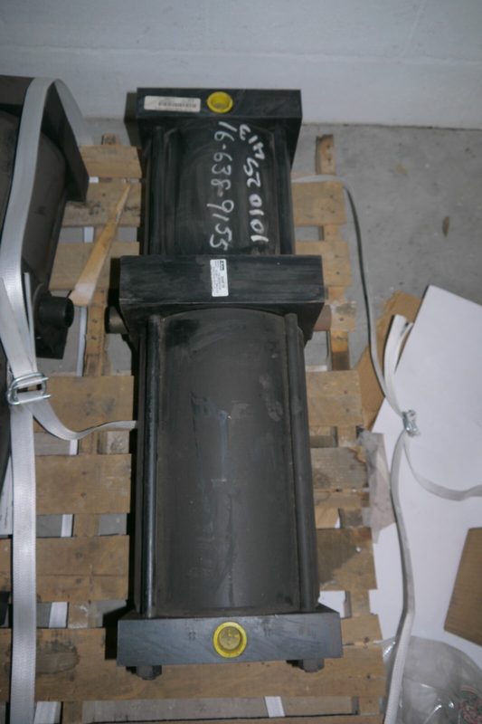 Пневмоцилиндр Parker DD2AUS33A