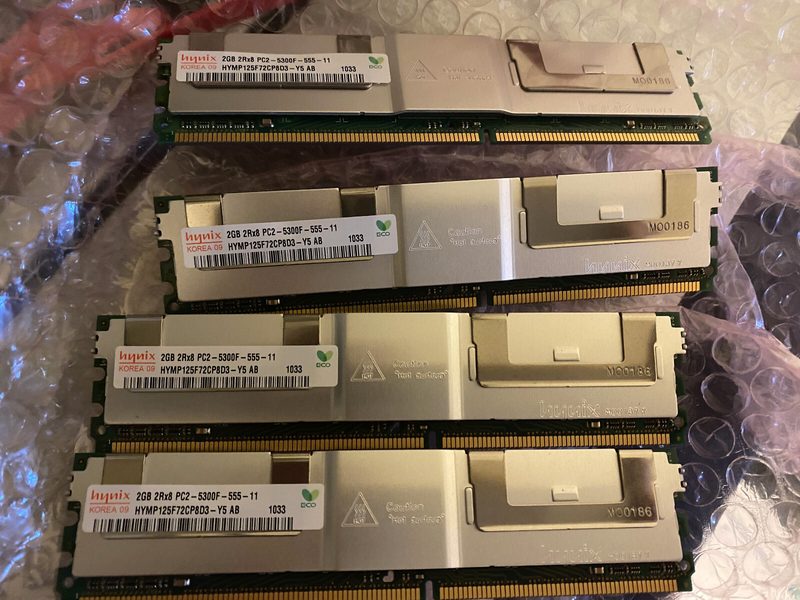 Модуль памяти Micron DDR2-667