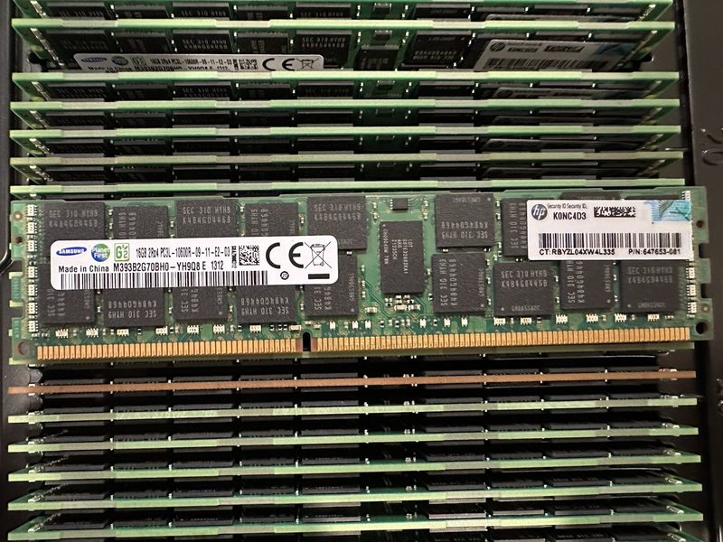 Модуль памяти SK hynix DDR3L-1333