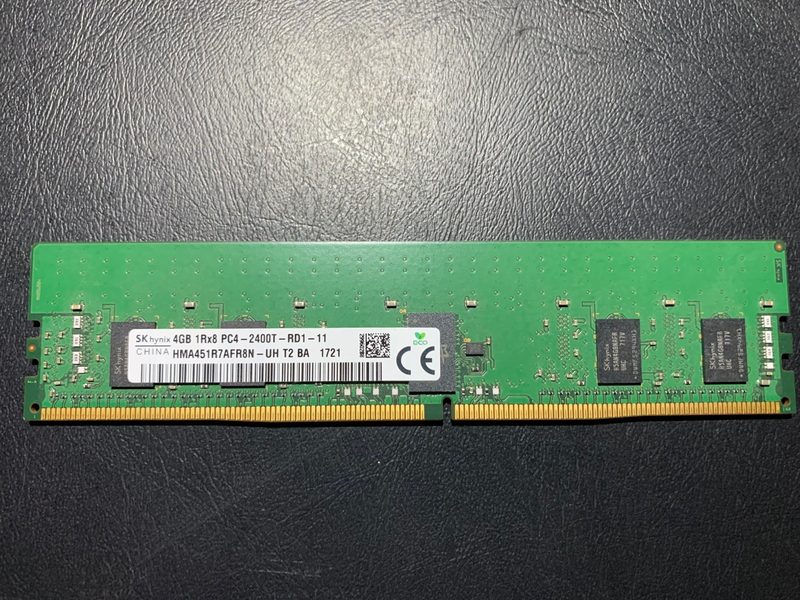 Модуль памяти SK hynix DDR4-2400T-R