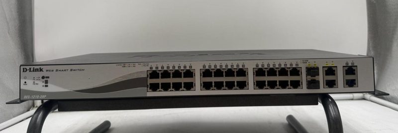 Коммутатор D-Link DES-1210-28P