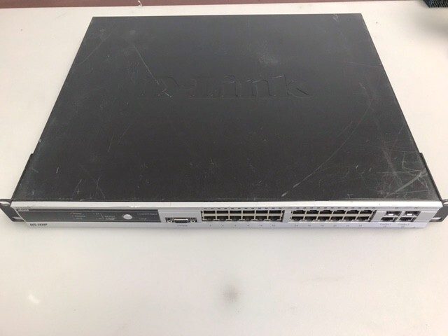 Коммутатор D-Link DES3828P