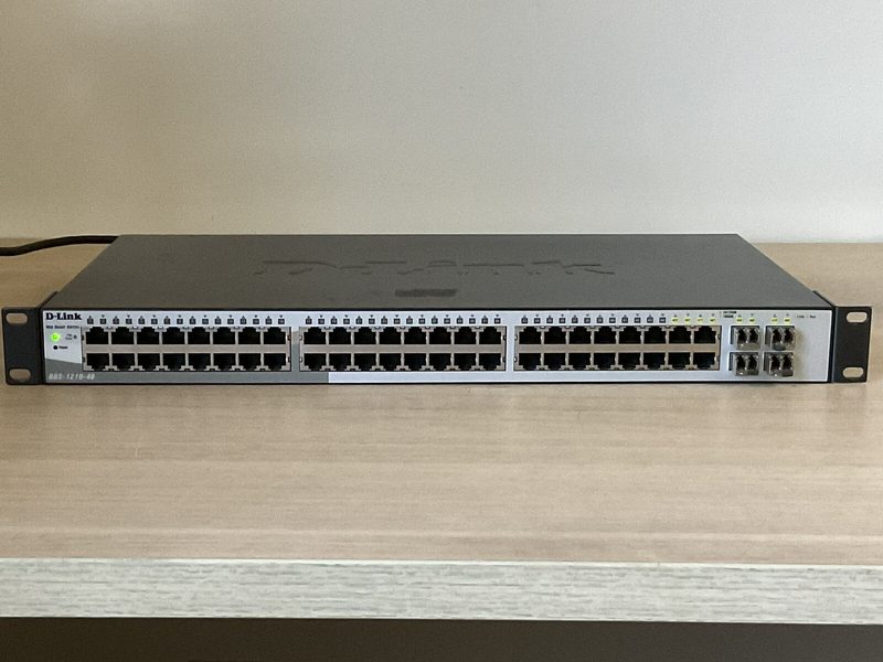 Коммутатор D-Link DGS-1210-48