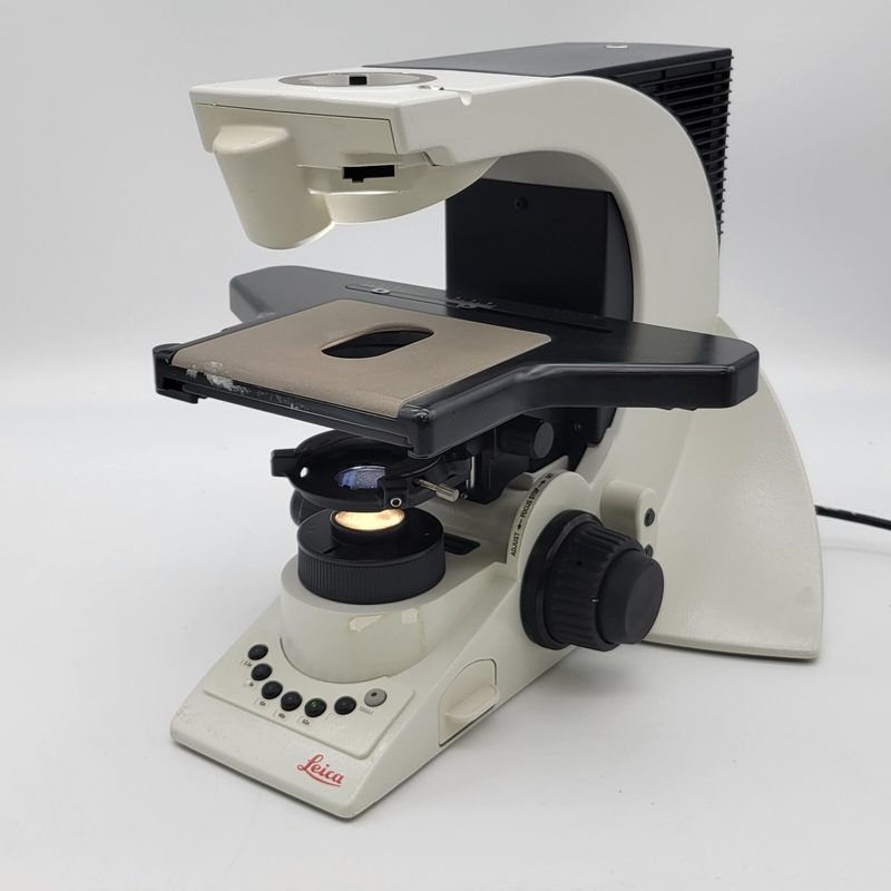 Микроскоп Leica DM3000