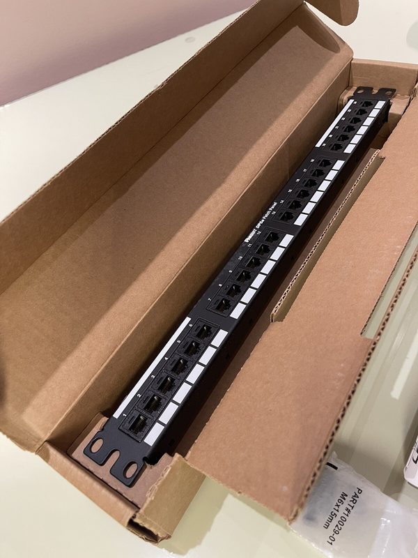 Патч-панель Panduit DP245E88TGY