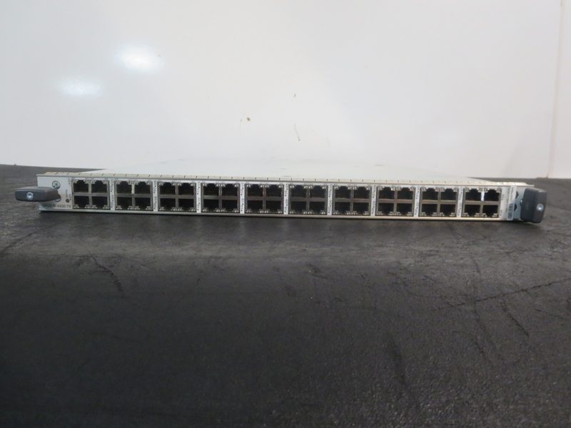 Коммутатор Juniper DPCE-R-40GE-TX-A