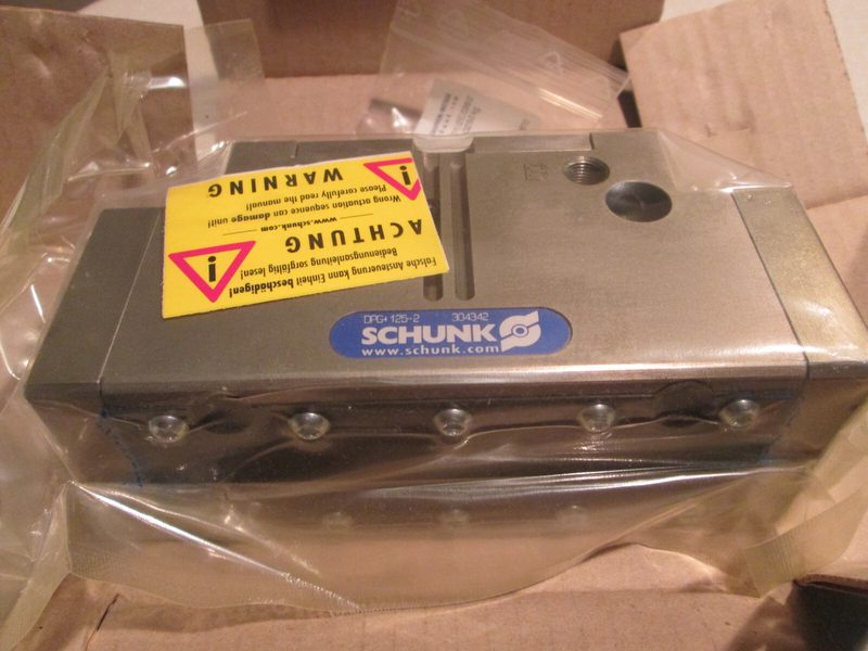 Робот Schunk DPG+125-2