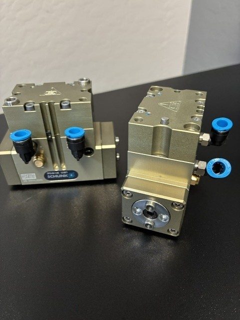 Робот Schunk DPG+64-1-AS
