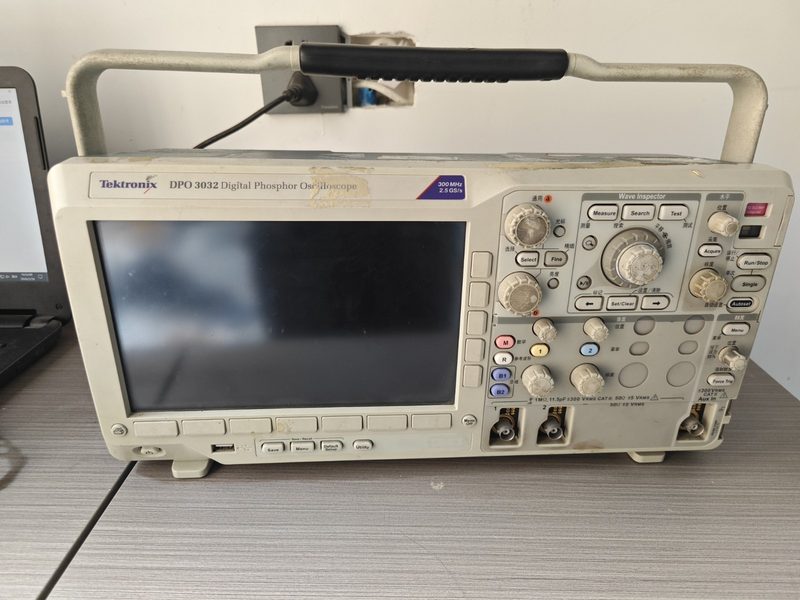 Осциллограф Tektronix DPO3032