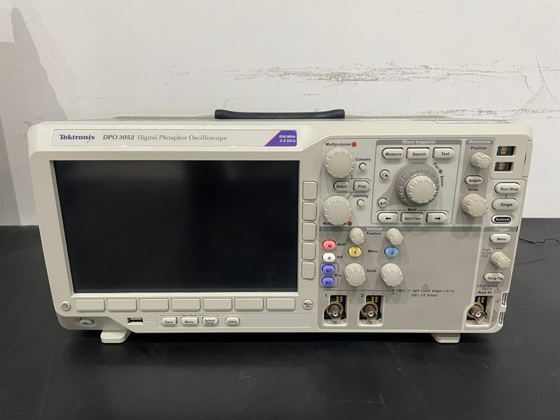 Осциллограф Tektronix DPO3052