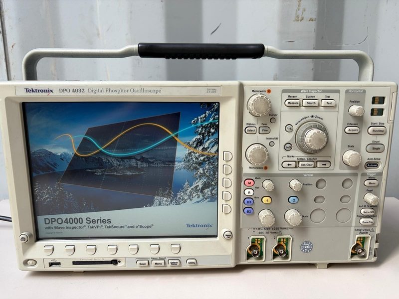 Осциллограф Tektronix DPO4032