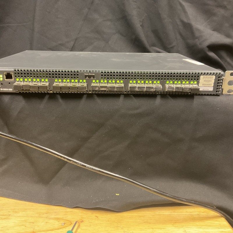 Коммутатор Cisco DS-C9020-20K9
