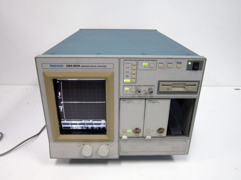 Анализатор Tektronix DSA601A