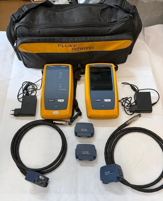 Тестер Fluke DSX-600