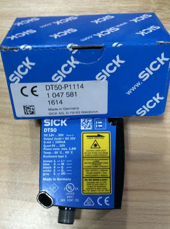 Фотоэлектрический датчик SICK DT50-P1114