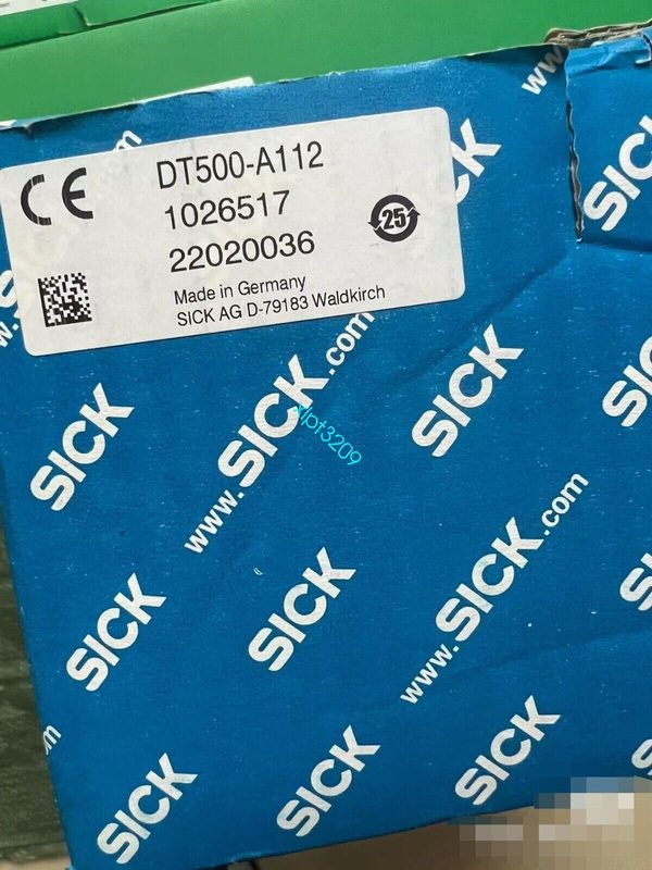 Фотоэлектрический датчик SICK DT500-A112