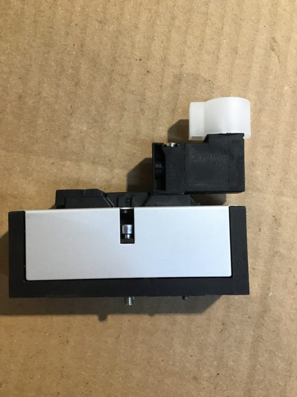 Пневмоклапан Parker DX01-621-951M