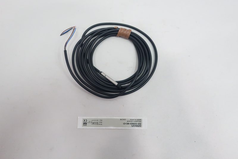 Датчик приближения Omron E2E-C04N03-WC-C1
