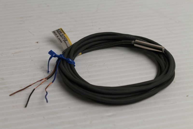 Датчик приближения Omron E2E-C1C2