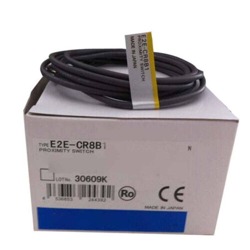 Датчик приближения Omron E2E-CR8B1